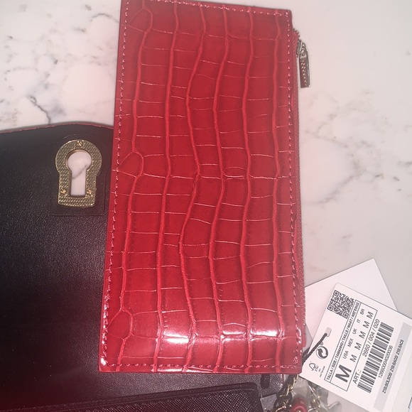🔴SOLD🔴BRAND NEW ZARA CLUTCH - Picture 3 of 7